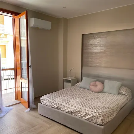Central Apartment Holiday home Avola