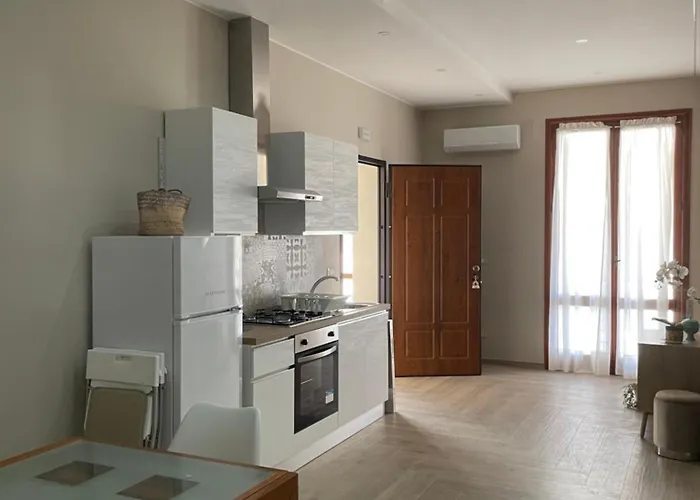 Central Apartment *